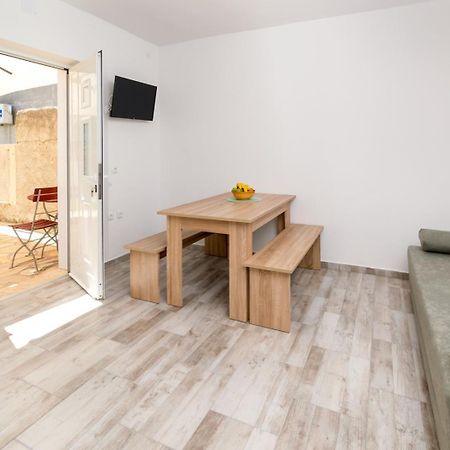 Apartmani Ajp Posedarje Exterior photo