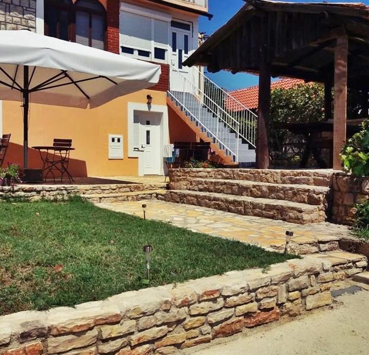 Apartmani Ajp Posedarje Exterior photo