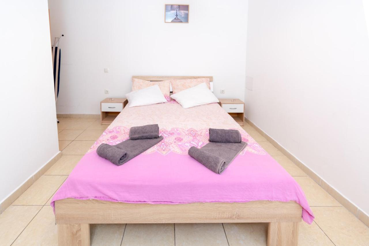 Apartmani Ajp Posedarje Exterior photo