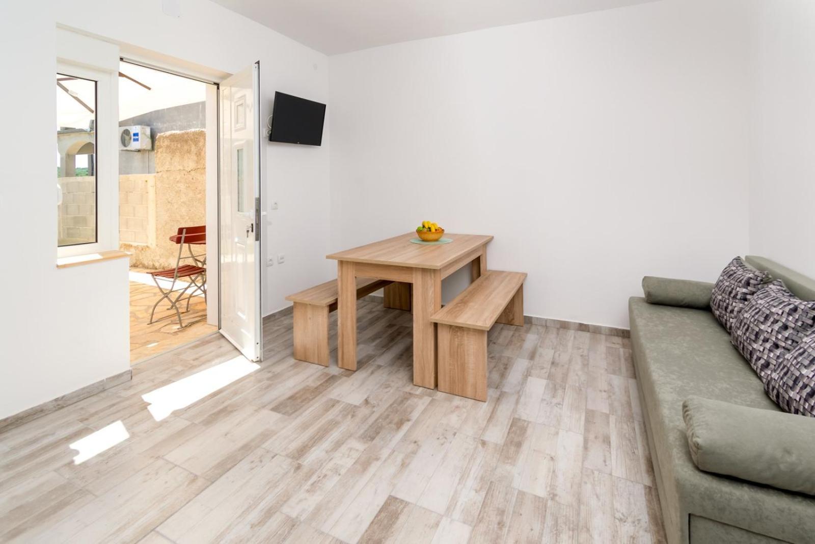 Apartmani Ajp Posedarje Exterior photo